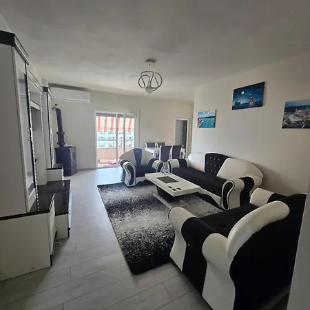 Megi Apartment *